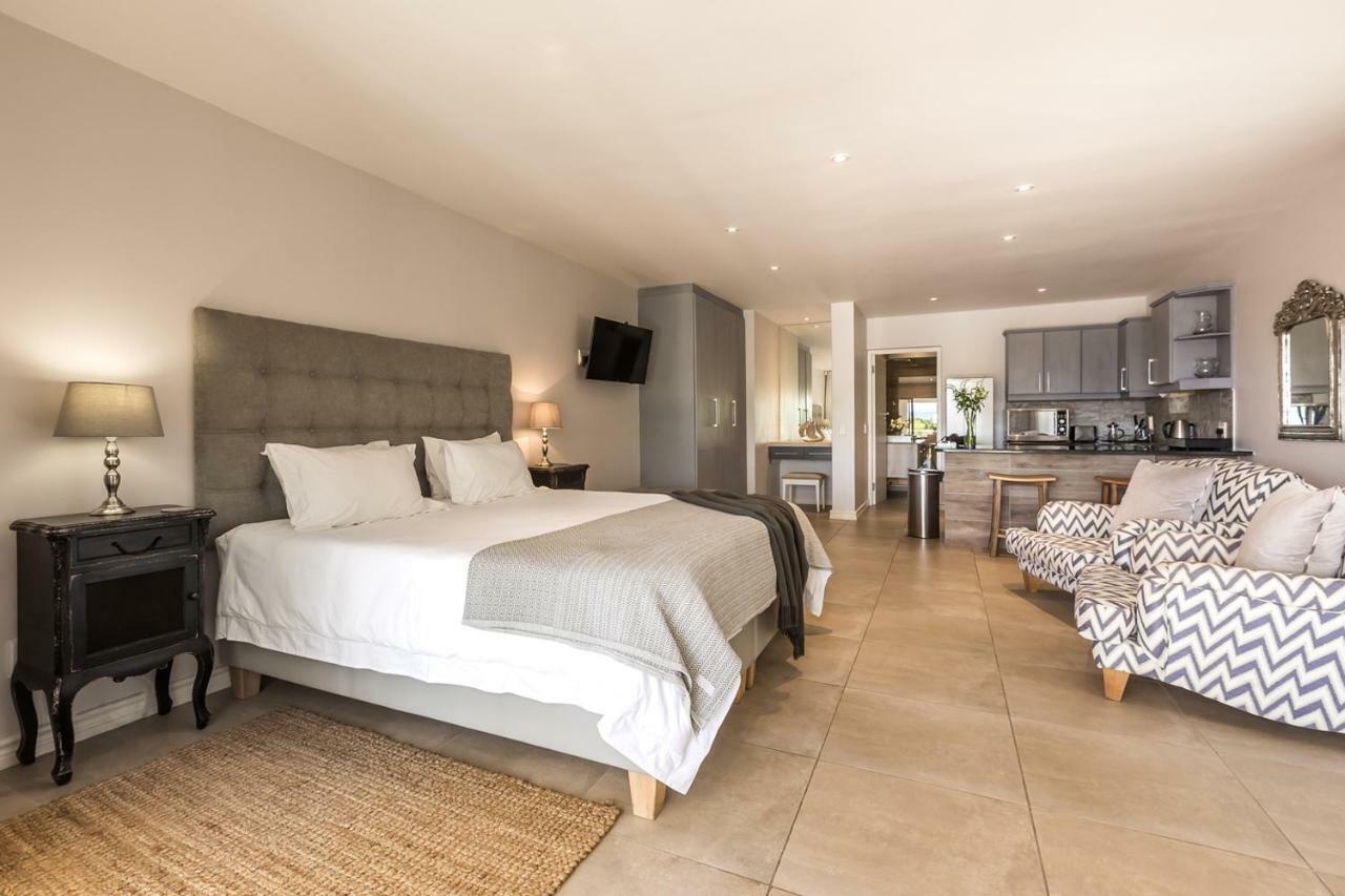 Sunrise Bay Self Catering Apartment เพลตเตนเบิร์กเบย์ ภายนอก รูปภาพ