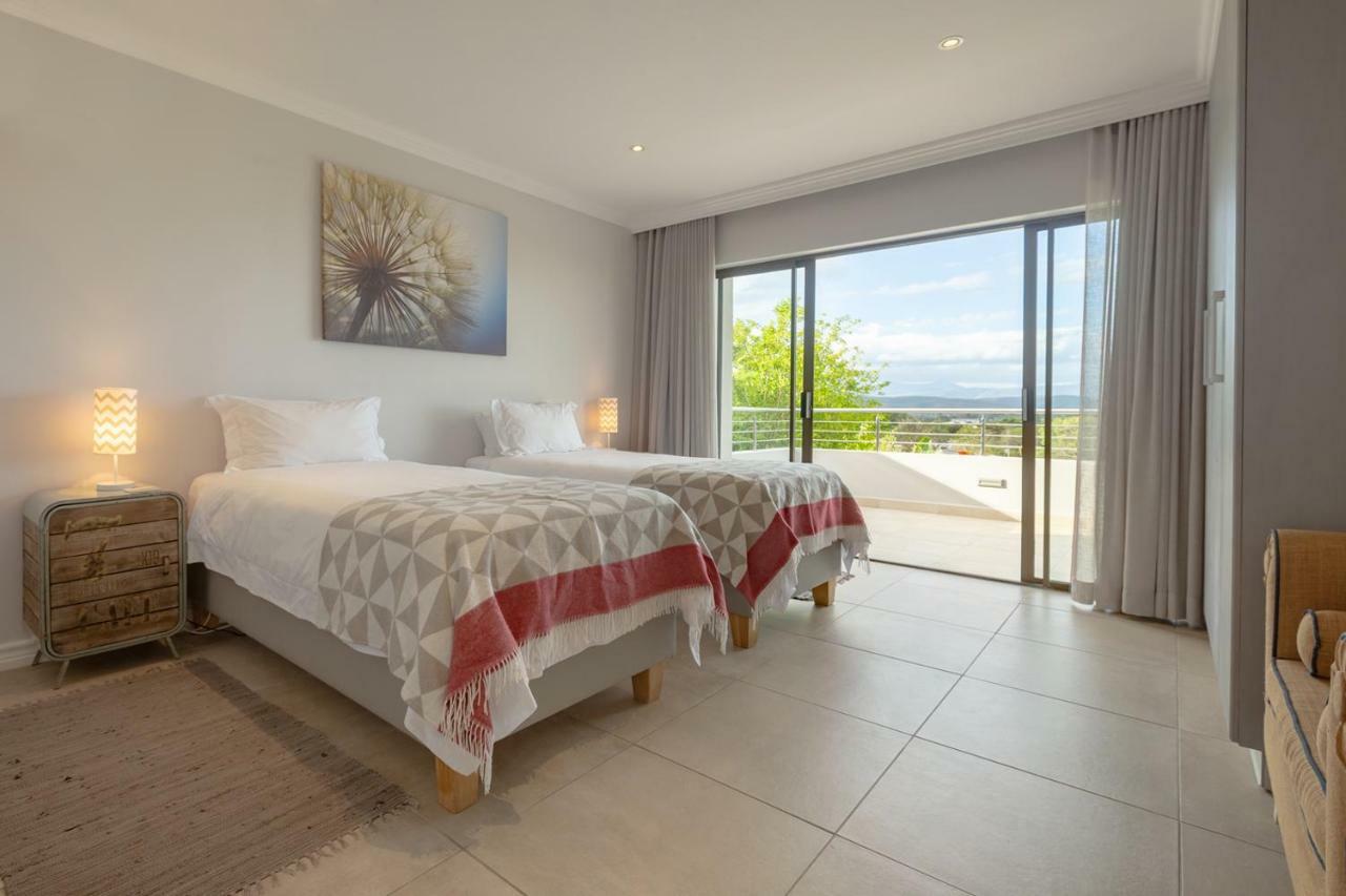 Sunrise Bay Self Catering Apartment เพลตเตนเบิร์กเบย์ ภายนอก รูปภาพ