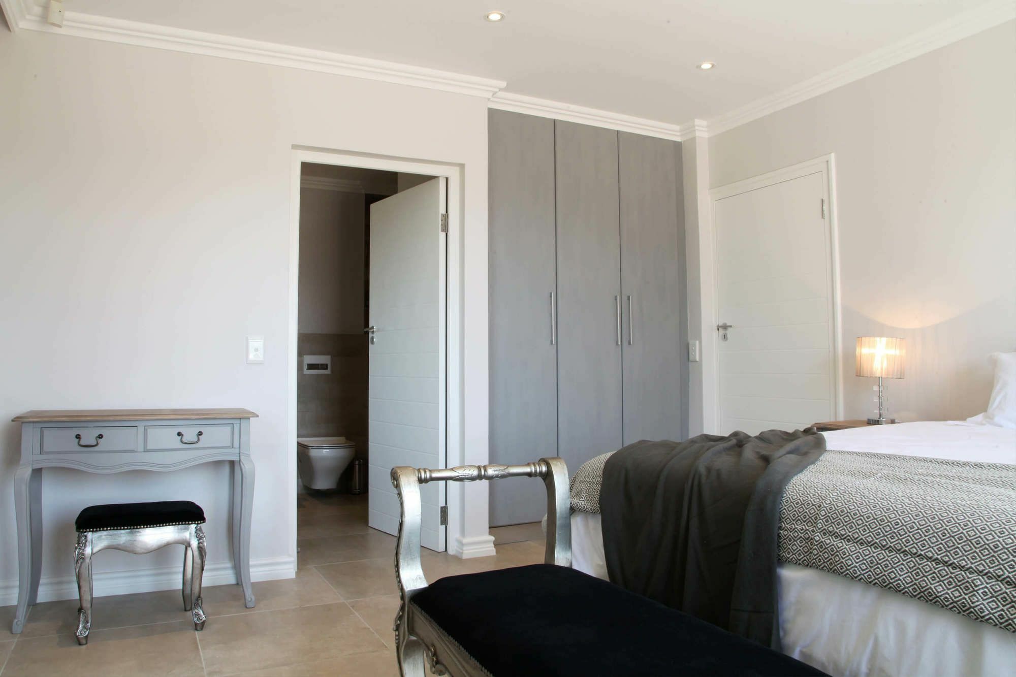 Sunrise Bay Self Catering Apartment เพลตเตนเบิร์กเบย์ ภายนอก รูปภาพ