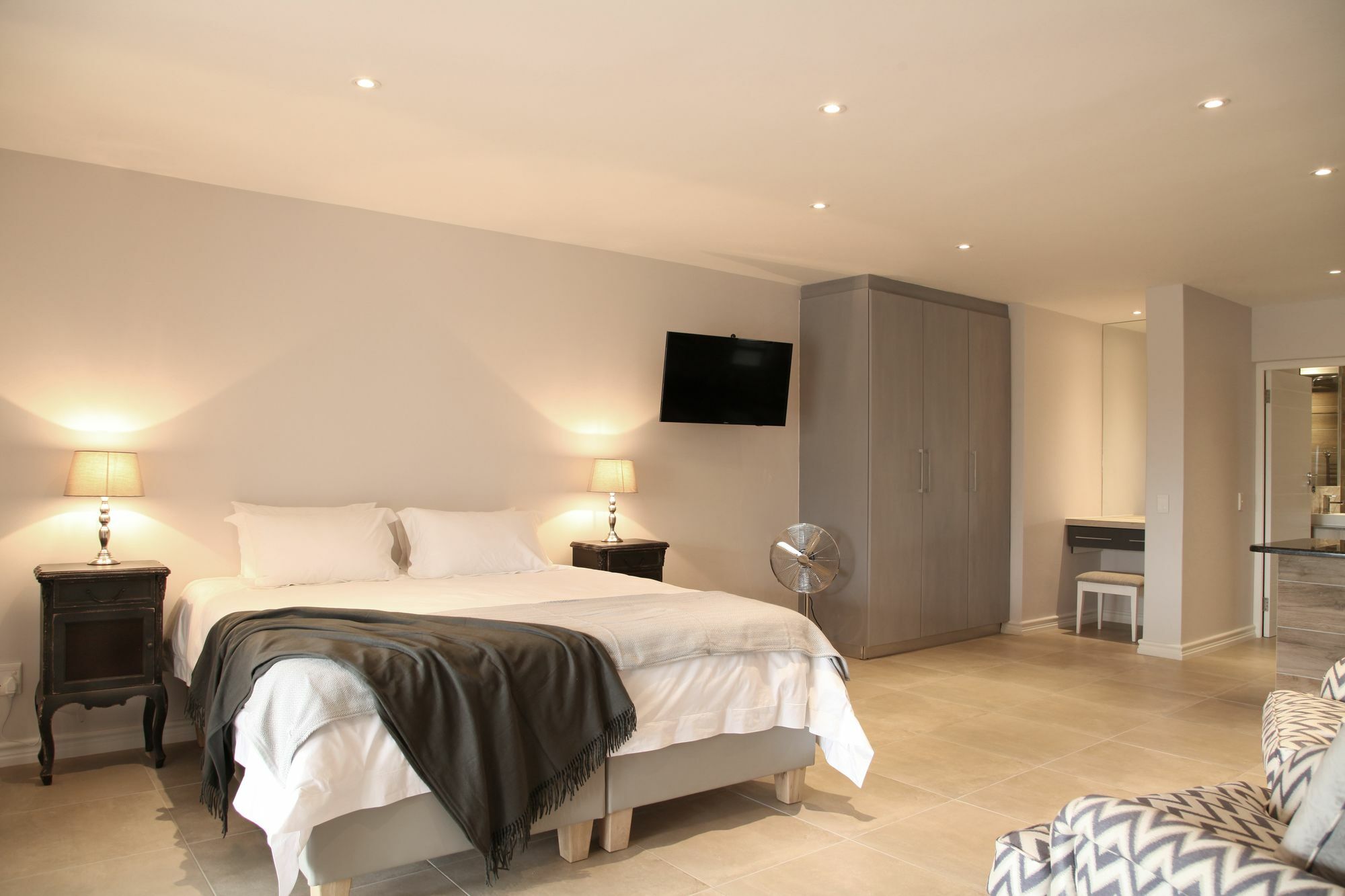 Sunrise Bay Self Catering Apartment เพลตเตนเบิร์กเบย์ ภายนอก รูปภาพ