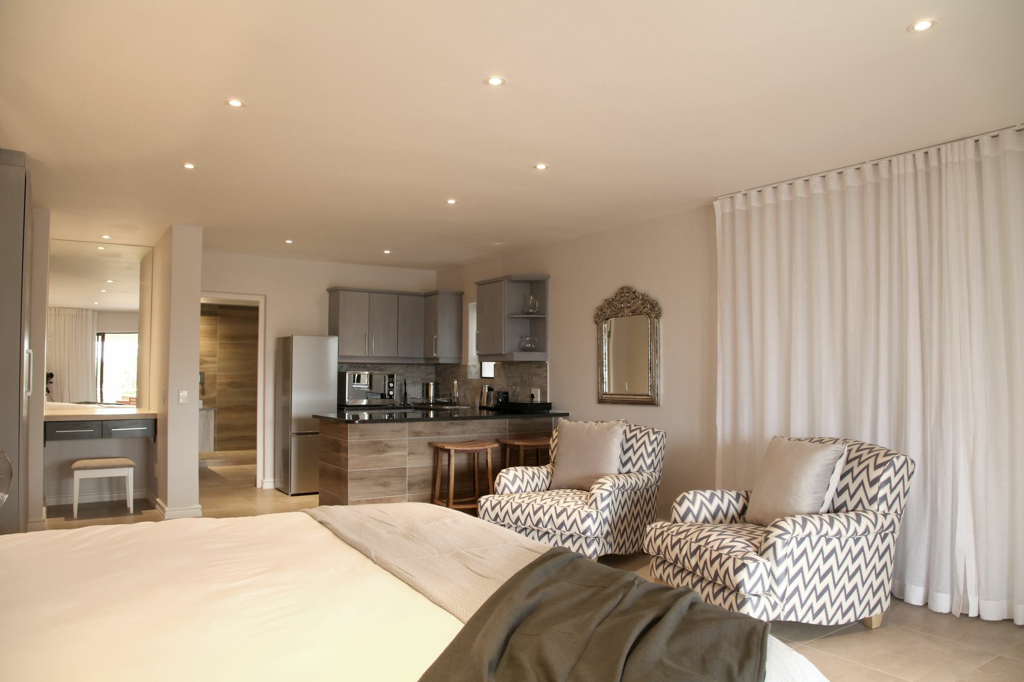 Sunrise Bay Self Catering Apartment เพลตเตนเบิร์กเบย์ ภายนอก รูปภาพ